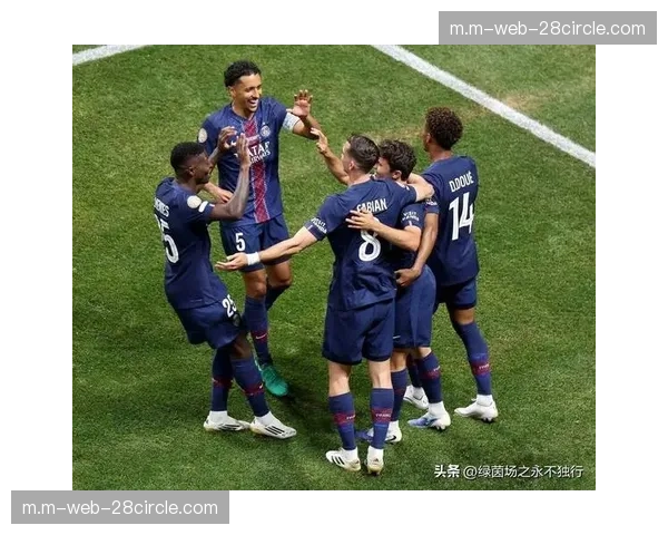 拜仁与巴黎并列火力最强 四场比赛均打进14球 拜仁与巴黎并列火力最强 四场比赛均打进14球